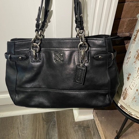 Authentic Coach Vintage Purse - Picture 8 of 8